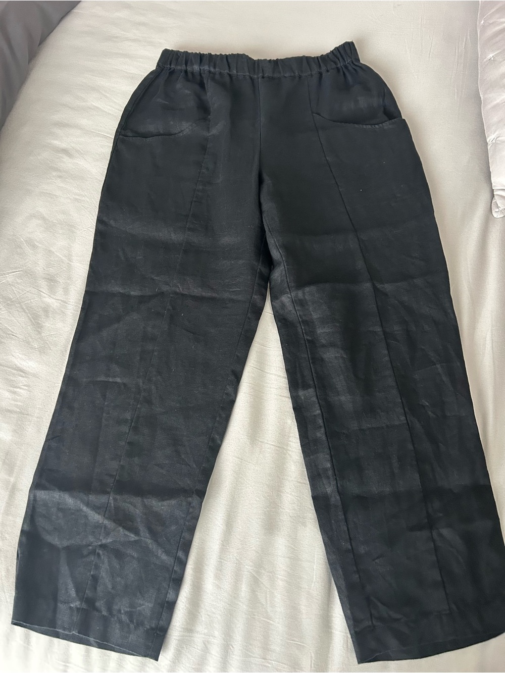 Quince Black Elastic-Waist Cropped Pants